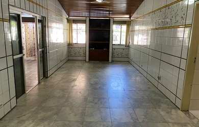 Imagem: A casa possui 3 Dormitórios, 3 Banheiros, 4 Vagas na garagem