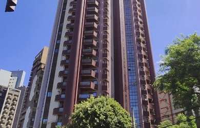 Imagem: O apartamento possui 4 Dormitórios, 5 Banheiros, 2 Vagas na