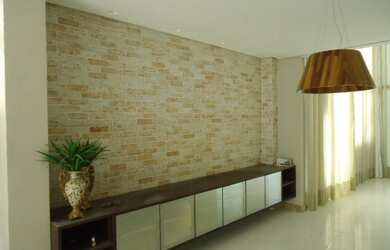 Imagem: A casa em condomínio possui 4 Dormitórios, 5 Banheiros, 2