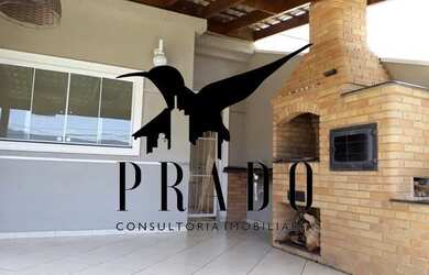 Imagem: A casa possui 2 Dormitórios, 2 Banheiros, 2 Vagas na garagem