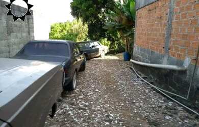 Imagem: O terreno possui 400m² de Área e está localizado em Vila