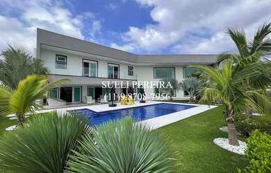 Imagem: A casa em condomínio possui 4 Dormitórios, 5 Banheiros, 5