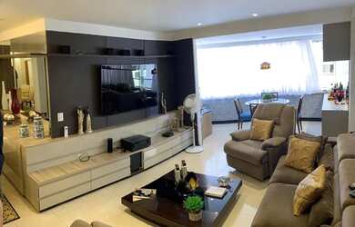 Imagem: O apartamento para alugar possui 4 Dormitórios, 5 Banheiros