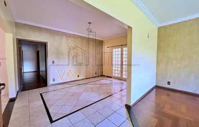 Imagem: A casa em condomínio possui 3 Dormitórios, 3 Banheiros, 4