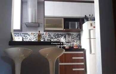 Imagem: O apartamento possui 2 Dormitórios, 1 Banheiro, 1 Vaga na garagem