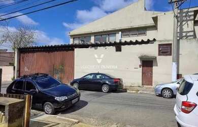 Imagem: O depósito possui 1.300m² de Área e está localizado em