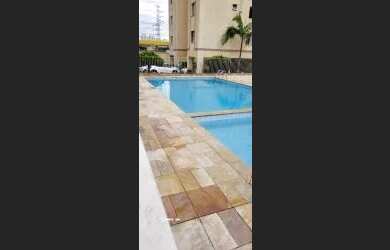 Imagem: O apartamento possui 2 Dormitórios, 1 Banheiro, 1 Vaga na garagem