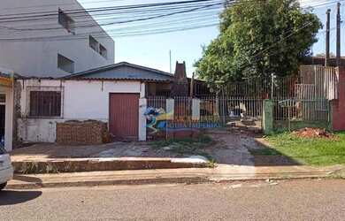 Imagem: O terreno possui 435m² de Área e está localizado em Alto