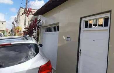 Imagem: A casa possui 2 Dormitórios e está localizado em Nova Itaparica