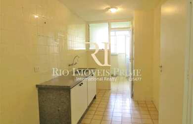 Imagem: O apartamento possui 2 Dormitórios, 3 Banheiros, 1 Vaga na