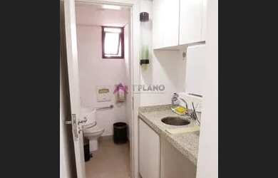 Imagem: O depósito possui 1 Vaga na garagem e 45m² de Área e está