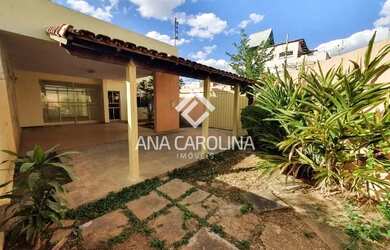 Imagem: Casa muito ampla no Centro com 04 quartos