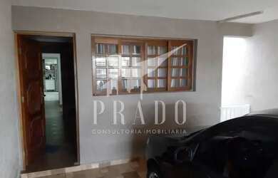 Imagem: A casa possui 4 Dormitórios, 5 Banheiros, 2 Vagas na garagem