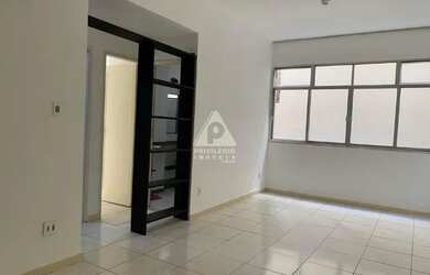 Imagem 2: Privilégio imóveis vende : Excelente sala quarto, com ótima localização