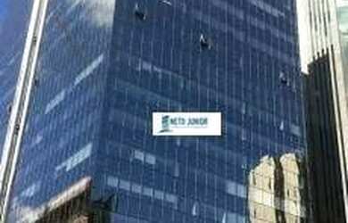 Imagem: O depósito possui 3 Vagas na garagem, 288m² de Área e está