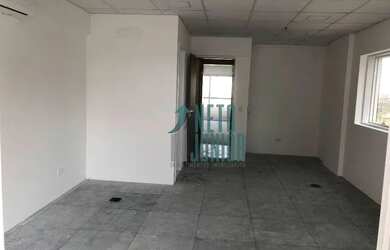 Imagem: O depósito possui 2 Vagas na garagem, 69m² de Área e está