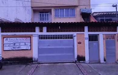 Imagem: O depósito possui 2 Vagas na garagem, 118m² de Área e está