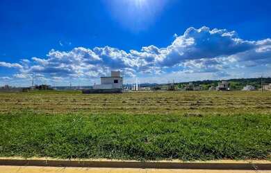 Imagem: O terreno possui 250m² de Área e está localizado em Jardins