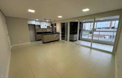 Imagem: O apartamento à venda possui 3 Dormitórios, 2 Banheiros, 2