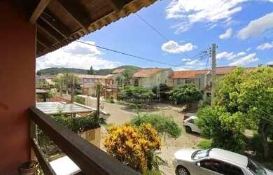 Imagem 16: Casa em Porto Alegre, no bairro Hípica, com 2 dormitório s , e 2 banheiros,...