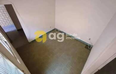 Imagem 2: Casa de rua - Linear / Residencial / Magalhães Bastos