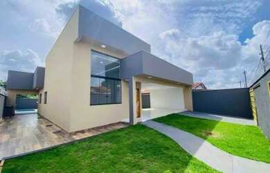 Imagem: A casa possui 3 Dormitórios, 4 Banheiros, 3 Vagas na garagem