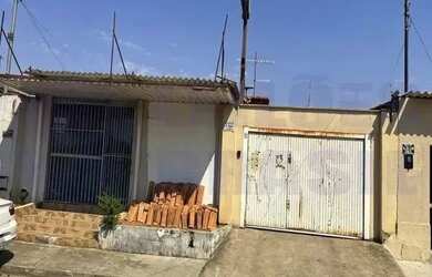 Imagem 5: Imóvel para venda possui 234 metros quadrados com 3 quartos