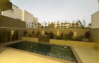 Imagem 2: Casa Exclusiva no Condomínio Tangará