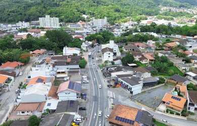 Imagem 10: Imóvel comercial disponível para venda, com 296 m² de área construída...