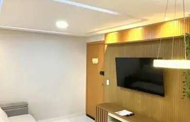 Imagem: O apartamento possui 2 Dormitórios, 1 Banheiro, 1 Vaga na garagem