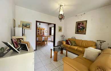 Imagem 2: Casa muito bem localizada no Centro de Criciúma