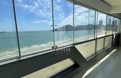 Imagem: O apartamento possui 3 Dormitórios, 4 Banheiros, 1 Vaga na