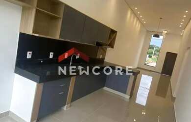 Imagem: A casa em condomínio à venda possui 3 Dormitórios, 2 Banheiros