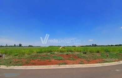 Imagem: O terreno possui 300m² de Área e está localizado em Betel