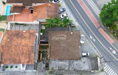 Imagem 3: Imóvel comercial disponível para venda, com 296 m² de área construída...