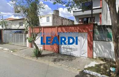 Imagem: O depósito possui 5 Vagas na garagem, 400m² de Área e está