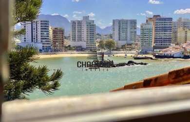 Imagem: A casa possui 5 Dormitórios, 4 Banheiros, 3 Vagas na garagem