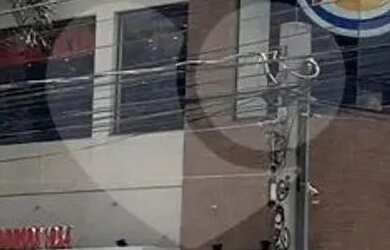 Imagem: O depósito possui 5 Vagas na garagem e 433m² de Área e está