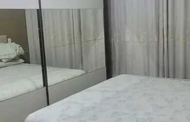 Imagem: A casa possui 2 Dormitórios, 1 Banheiro, 2 Vagas na garagem