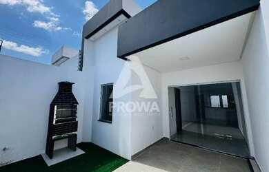 Imagem: A casa à venda possui 3 Dormitórios, 2 Banheiros, 1 Vaga na