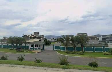 Imagem: A casa em condomínio possui 4 Dormitórios, 4 Banheiros, 4