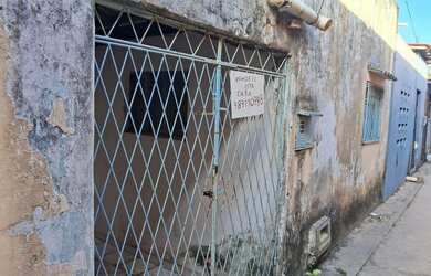 Imagem: A casa possui 1 Dormitório, 1 Banheiro, 710m² de Área e