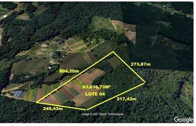 Imagem: A fazenda possui 93936m² de Área e está localizado em Borda