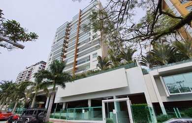 Imagem: O apartamento possui 2 Dormitórios, 3 Banheiros, 1 Vaga na