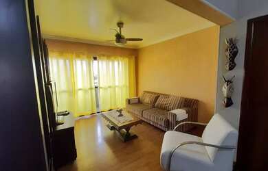 Imagem: O apartamento possui 3 Dormitórios, 3 Banheiros, 2 Vagas na