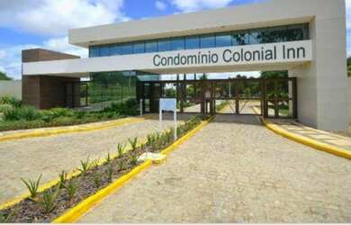 Imagem: O terreno possui 360m² de Área e está localizado em Porta