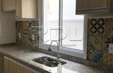 Imagem: A casa possui 3 Dormitórios, 3 Banheiros, 4 Vagas na garagem