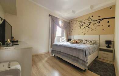 Imagem: O apartamento possui 3 Dormitórios, 1 Banheiro, 1 Vaga na garagem