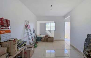 Imagem: A casa possui 2 Dormitórios, 3 Banheiros, 1 Vaga na garagem