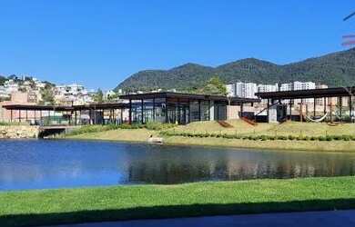 Imagem: O terreno possui 312m² de Área e está localizado em Pedra